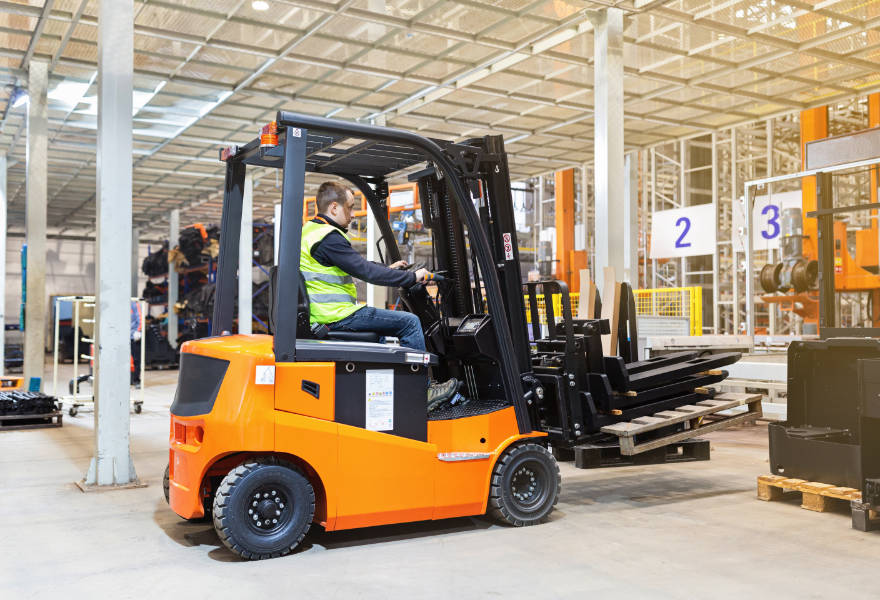 LA RELEVANCIA DE LOS MONTACARGA EN EL ÁMBITO EMPRESARIAL